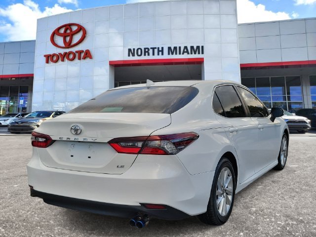 Used 2024 Toyota Camry LE w/ Convenience Package FWD image 4