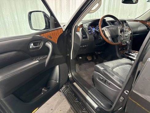 Used 2019 INFINITI QX80 Luxe w/ Proassist Package image 9