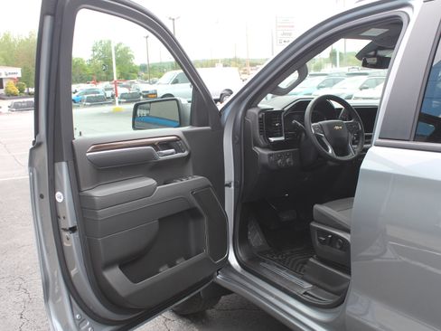 New 2026 Chevrolet Silverado 1500 LT AWD/4WD image 8
