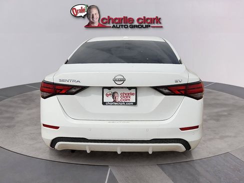 Used 2024 Nissan Sentra SV FWD image 4