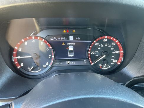 Used 2024 Nissan Titan PRO-4X w/ Pro-4x Convenience Package image 15