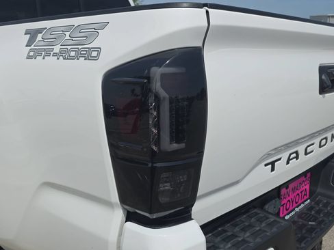 Used 2022 Toyota Tacoma SR w/ SR Convenience Package RWD image 29