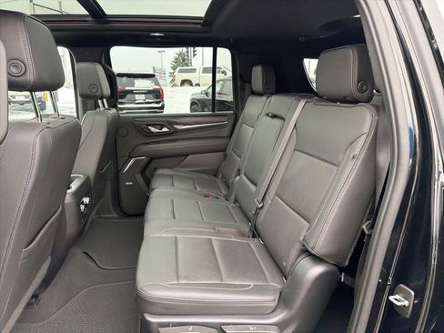 Certified 2022 GMC Yukon XL Denali w/ Denali Premium Package image 20