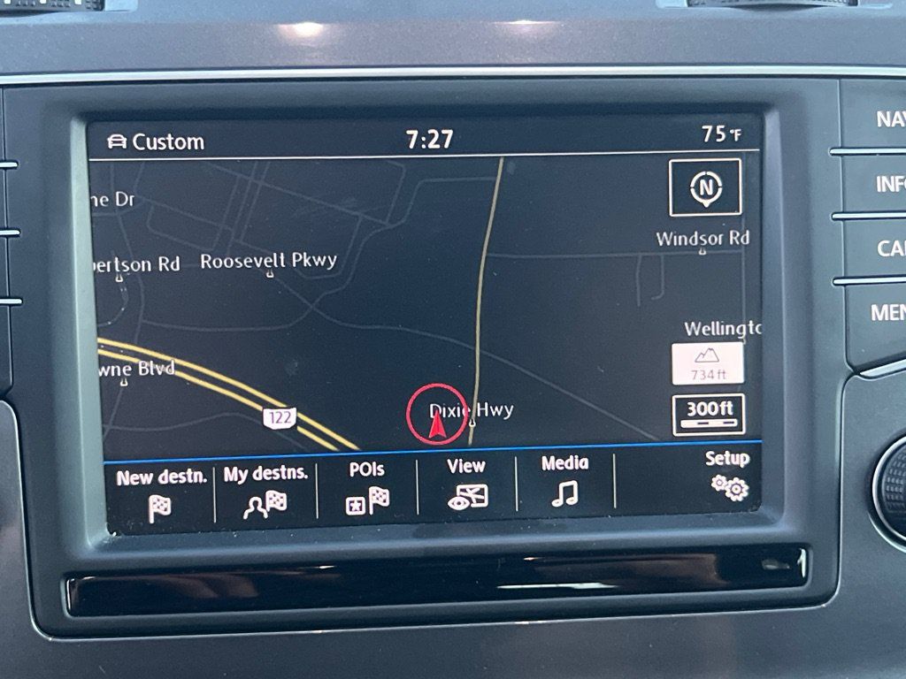 Used 2017 Volkswagen Golf Alltrack SEL AWD/4WD image 33