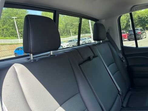 Certified 2025 Honda Ridgeline RTL image 32