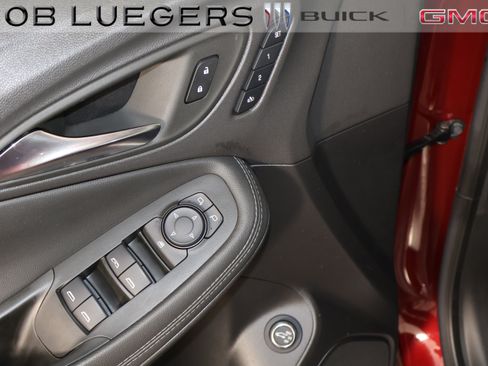 Certified 2023 Buick Encore GX Essence FWD image 7
