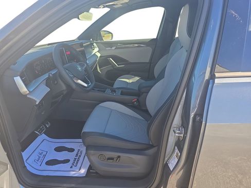 New 2026 Volkswagen Tiguan SE R-Line AWD/4WD image 9