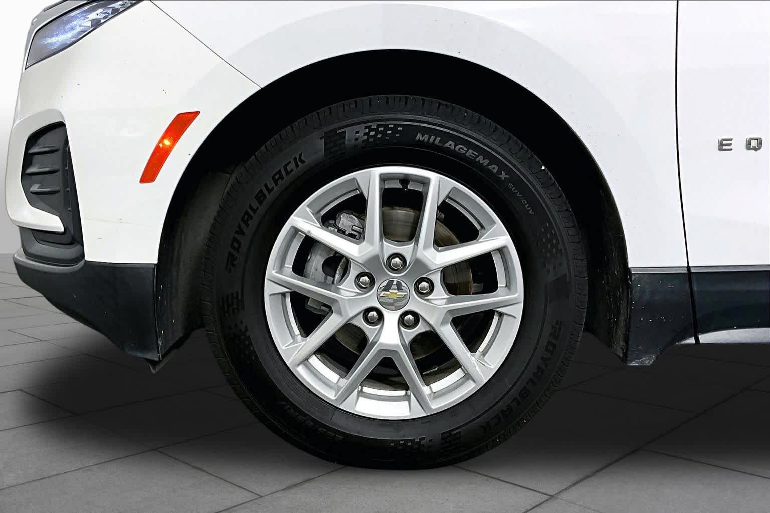 Used 2023 Chevrolet Equinox LS w/ LS Convenience Package FWD image 10