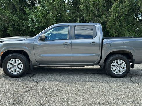 Used 2022 Nissan Frontier SV AWD/4WD image 26