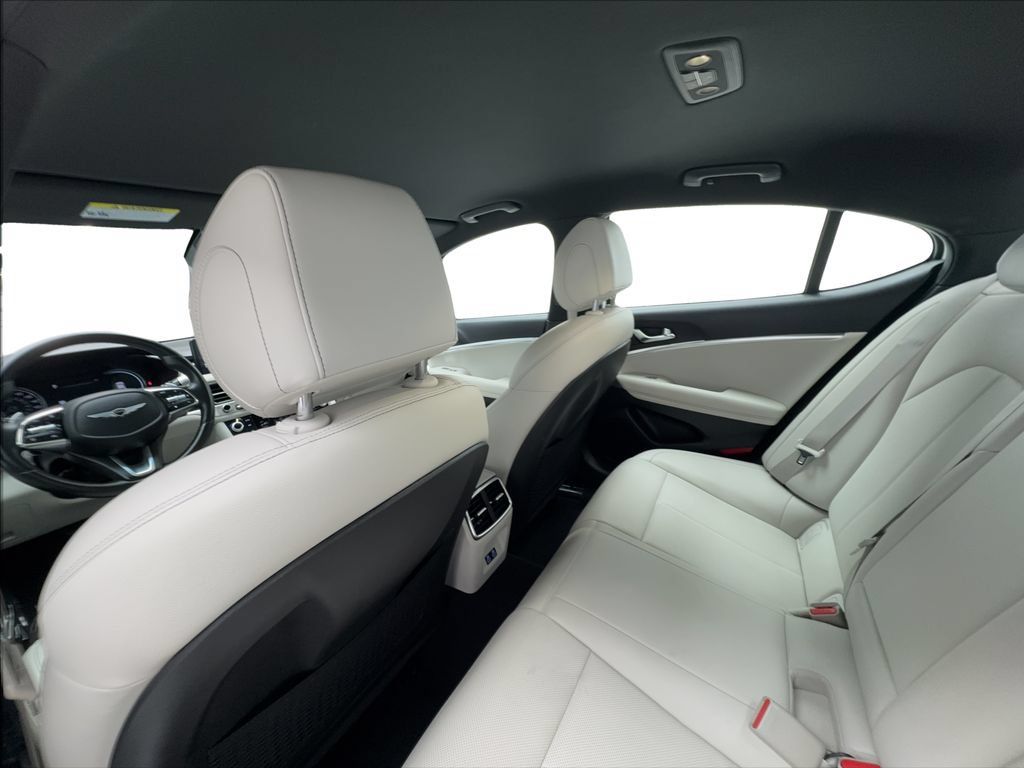 Used 2025 Genesis G70 2.5T RWD image 23