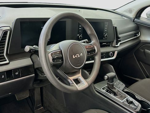 Used 2024 Kia Sportage LX image 18