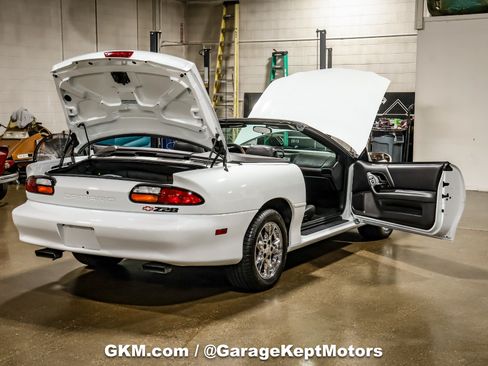 Used 2002 Chevrolet Camaro Z28 RWD image 72