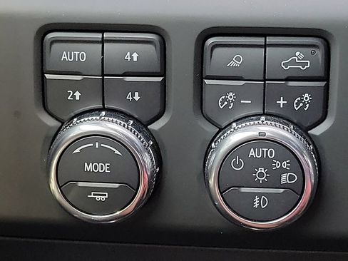 Used 2024 GMC Sierra 1500 AT4X AWD/4WD image 16