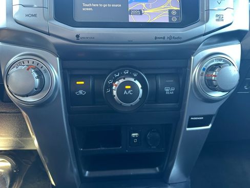 Used 2017 Toyota 4Runner SR5 Premium AWD/4WD image 18