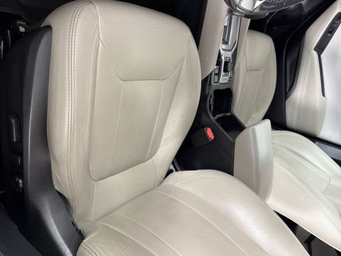 Used 2022 Subaru Forester Premium AWD/4WD image 12