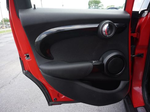 Used 2019 MINI Cooper S FWD image 16