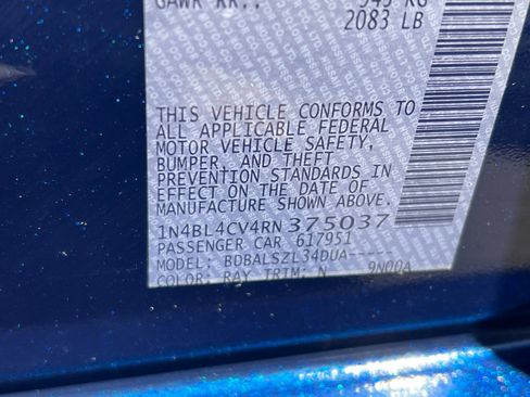 Used 2024 Nissan Altima 2.5 SR FWD image 27