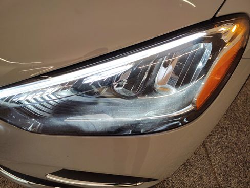 Used 2026 Mercedes-Benz GLE 350 4MATIC image 10