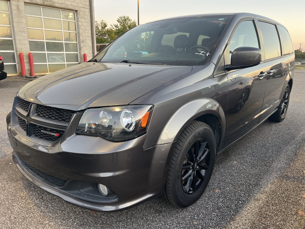 Used 2019 Dodge Grand Caravan SXT w/ Blacktop Package FWD image 1