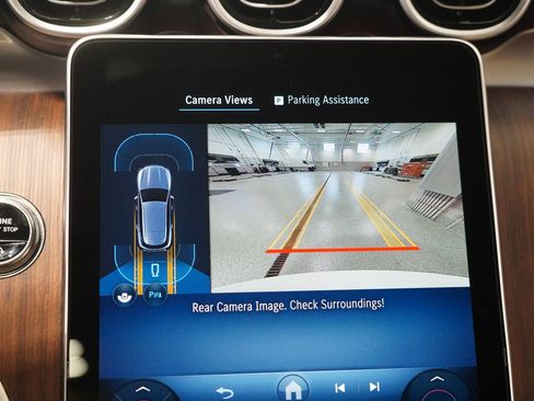 Used 2026 Mercedes-Benz GLC 300 4MATIC image 23