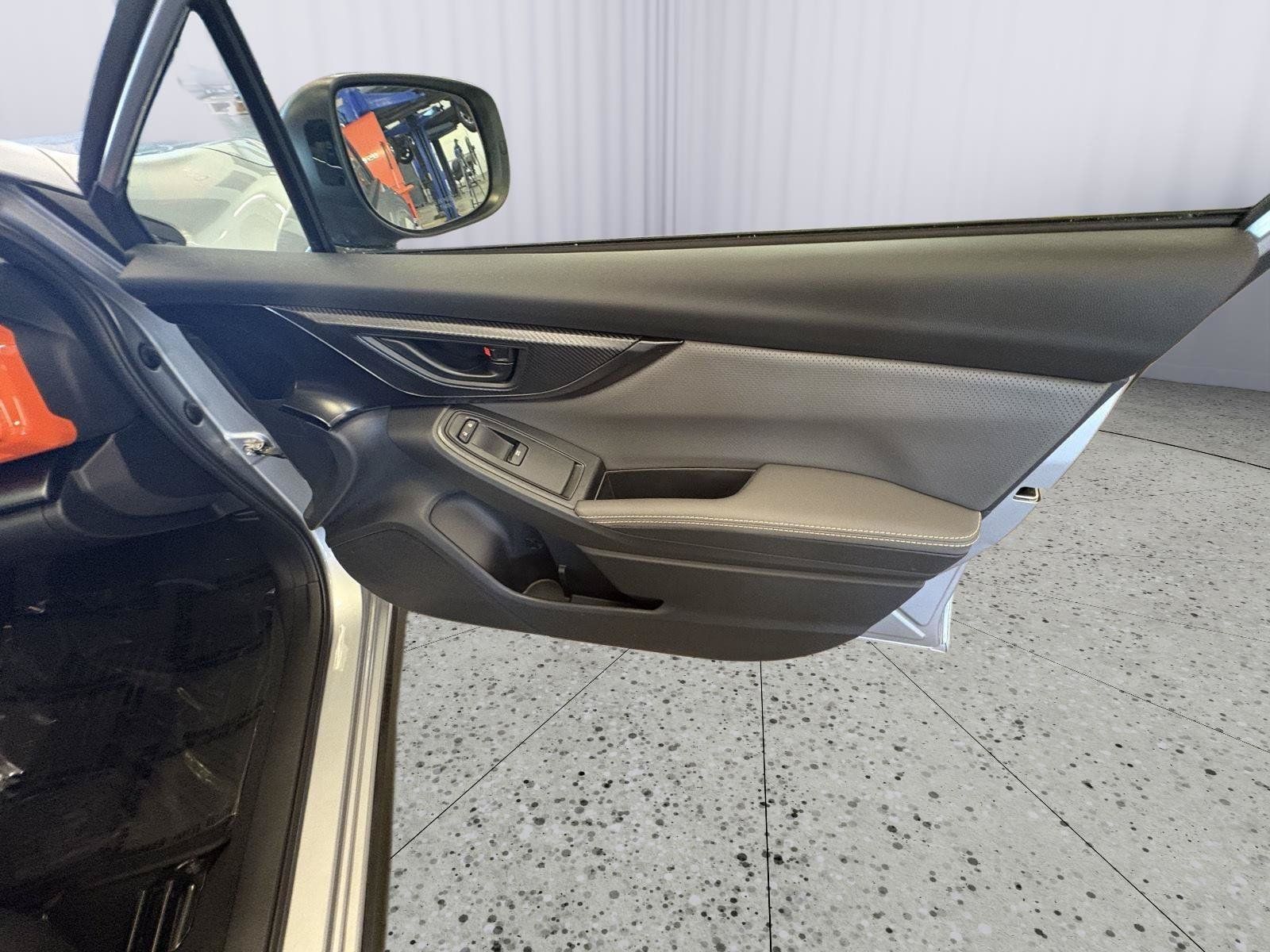 Used 2023 Subaru Crosstrek 2.5i Sport AWD/4WD image 14
