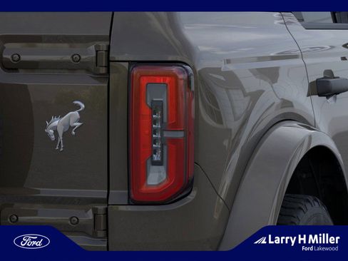 Used 2026 Ford Bronco Outer Banks AWD/4WD image 23