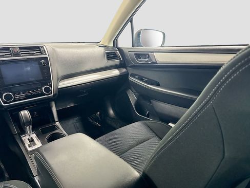 Used 2019 Subaru Outback 2.5i Premium w/ Protection Package #1 AWD/4WD image 23