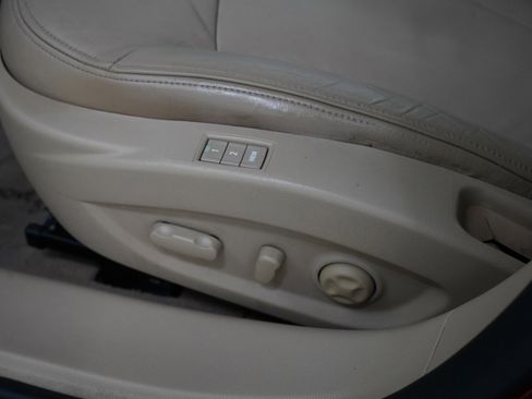 Used 2012 Buick LaCrosse Premium image 23