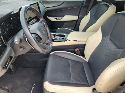 Used 2022 Lexus NX 350 AWD w/ Luxury Package image 18