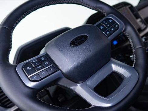 Used 2025 Ford F150 Lariat image 43