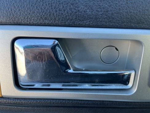 Used 2010 Lincoln MKX 2WD image 5