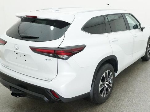 New 2026 Toyota Highlander XLE AWD/4WD image 4