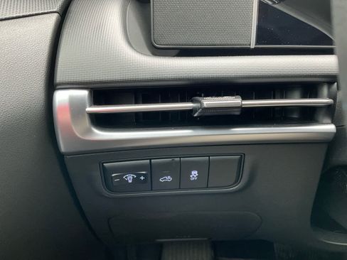 Used 2025 Hyundai Santa Cruz SEL image 23