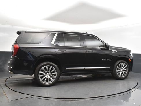 Used 2021 GMC Yukon Denali w/ Denali Premium Package image 8