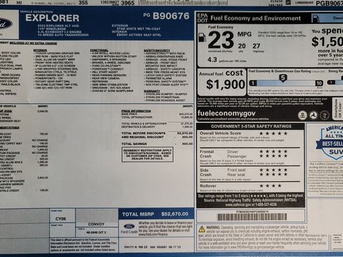 Used 2023 Ford Explorer XLT w/ Equipment Group 202A image 2