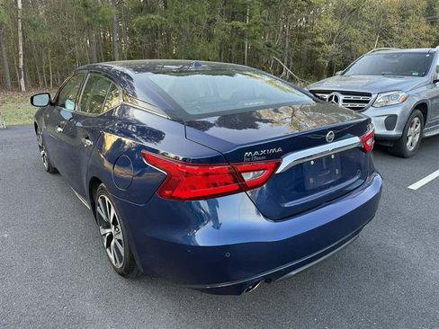 Used 2017 Nissan Maxima 3.5 SV FWD image 10