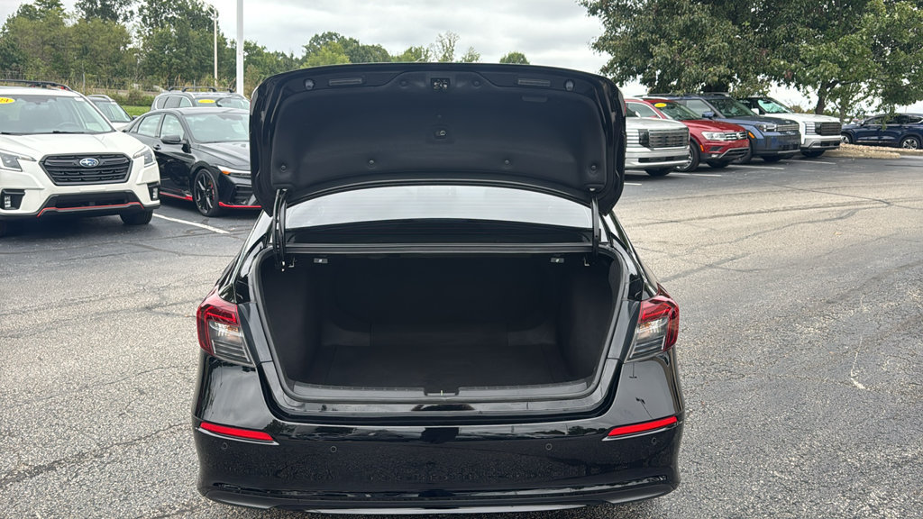 Used 2025 Honda Civic Sport Touring image 9