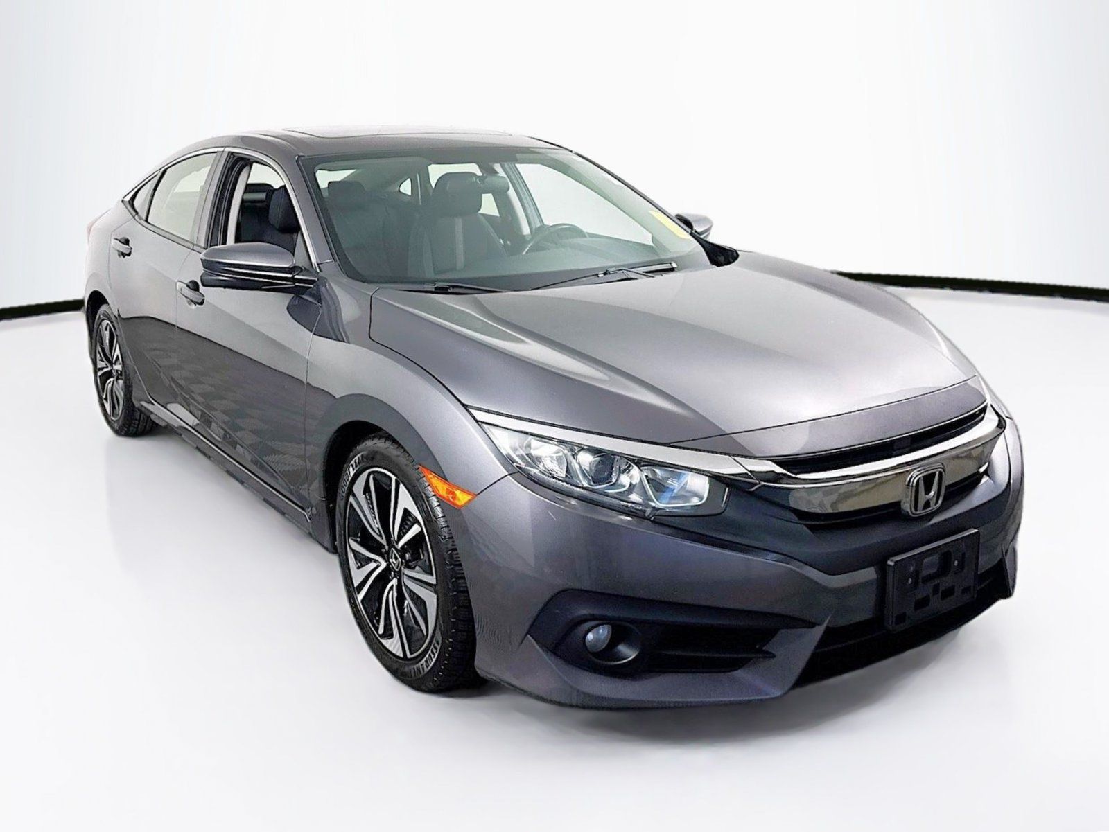 Used 2018 Honda Civic EX image 10