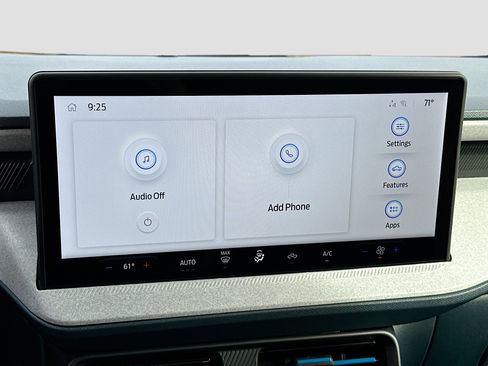 New 2026 Ford Maverick XLT image 9