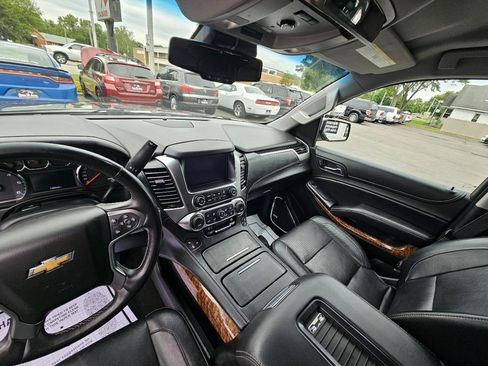 Used 2017 Chevrolet Suburban Premier AWD/4WD image 20