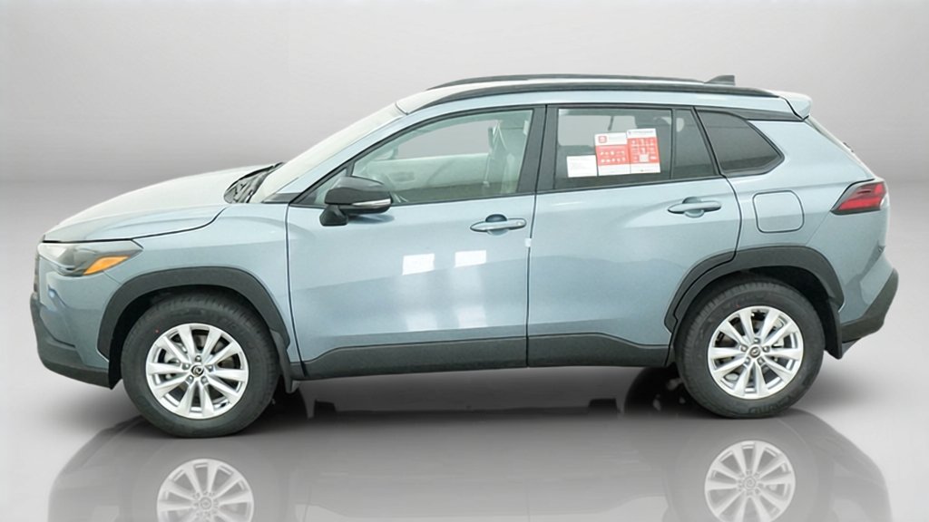 New 2026 Toyota Corolla Cross LE FWD image 6