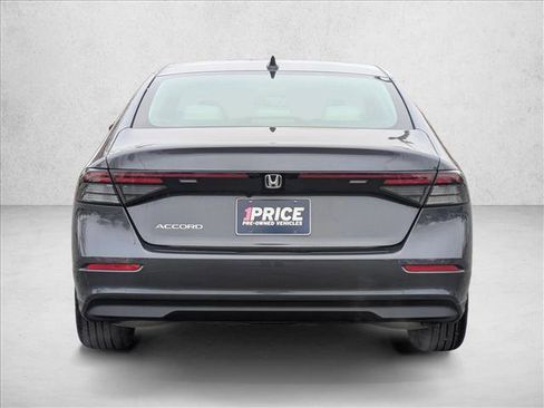 Used 2025 Honda Accord SE image 7