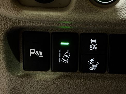 Used 2018 Honda Pilot Elite image 34