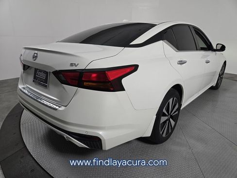 Used 2021 Nissan Altima 2.5 SV w/ SV Premium Package image 7