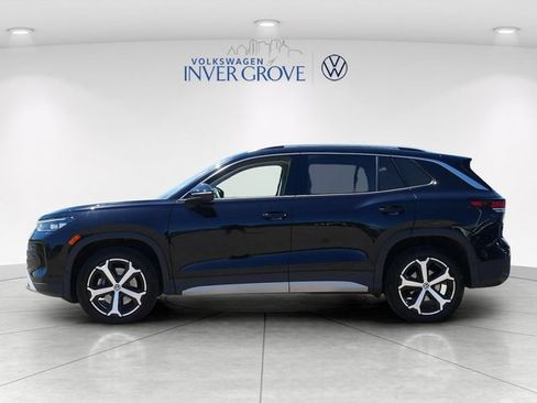 Certified 2025 Volkswagen Tiguan SE AWD/4WD image 4