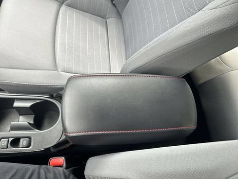 Used 2023 Toyota Corolla SE w/ SE Premium Package FWD image 26