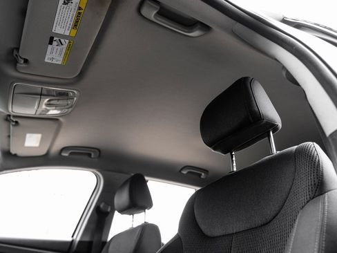 Used 2019 Hyundai Santa Fe SEL image 43