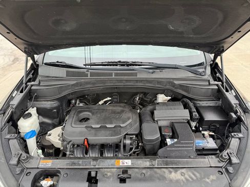 Used 2017 Hyundai Santa Fe Sport image 13