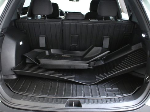Certified 2025 Chevrolet Equinox LT FWD image 24