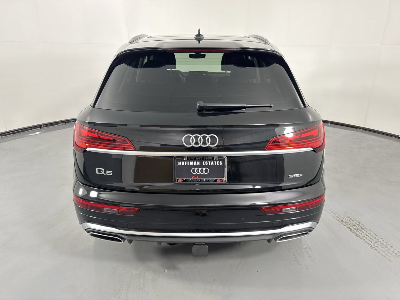 Used 2023 Audi Q5 2.0T Premium Plus w/ Premium Plus Package AWD/4WD image 6